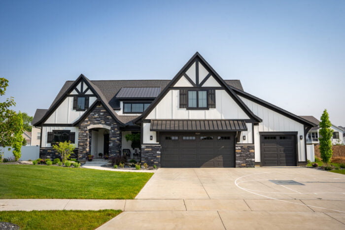 Eagle Creek Homes - Lakeshore Living with Tara Eagle Creek Homes